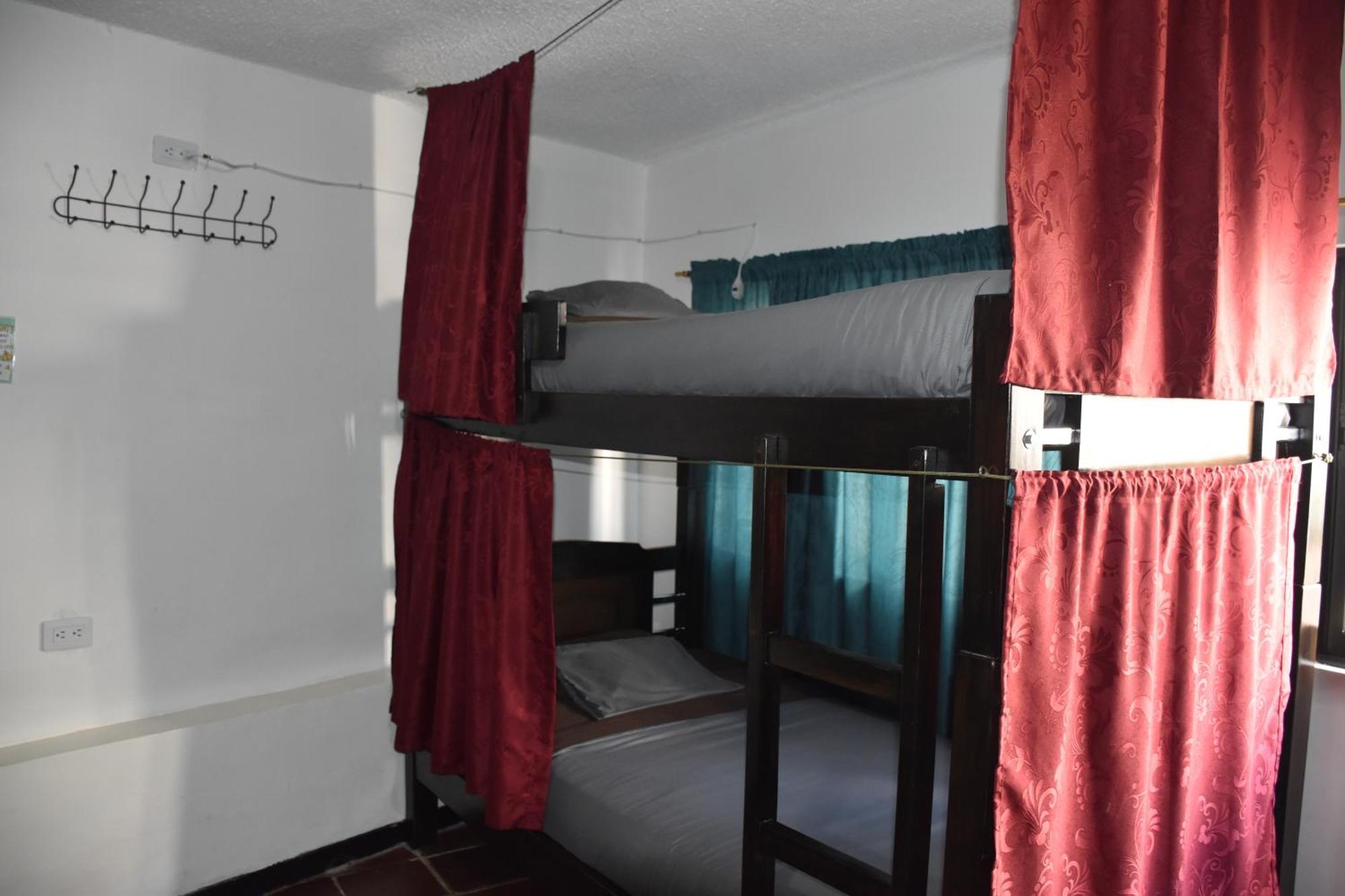 Celavi Hostel モングイ エクステリア 写真